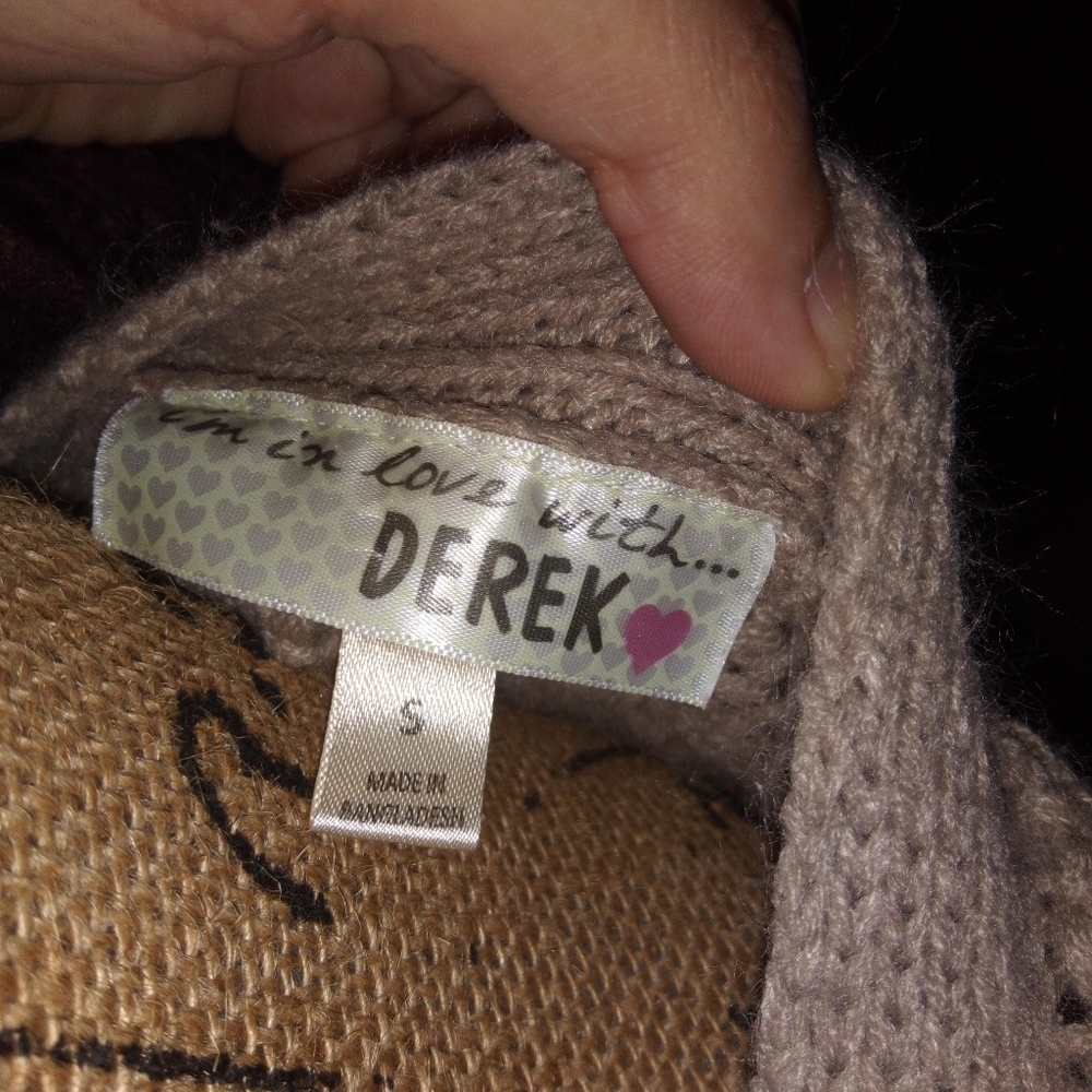 Cardigan - Picture 6 of 6